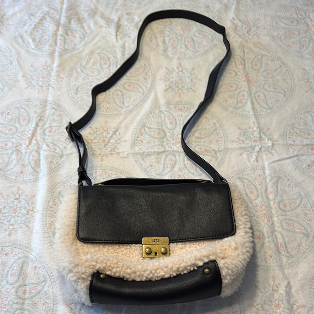 UGG LADIES Black Ivory Shoulder VIVIENNE SHEEPSKIN Cross Body Bag